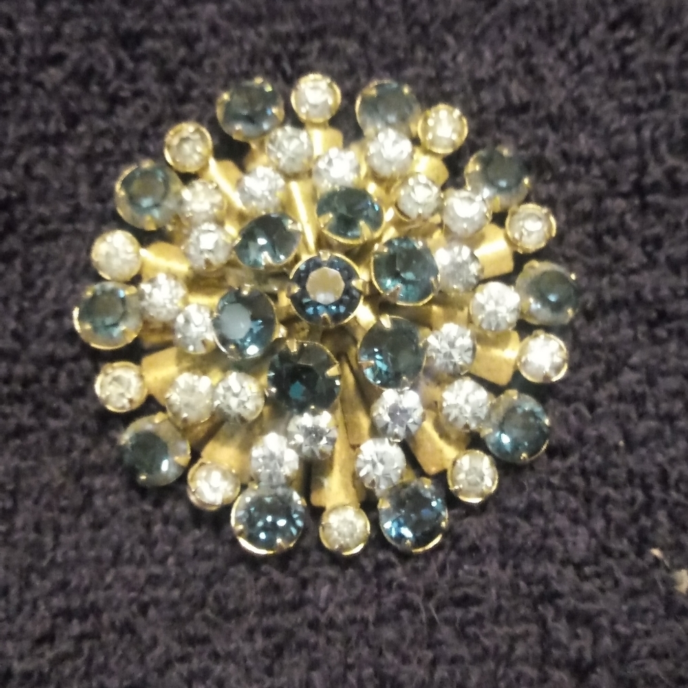 Vintage broach